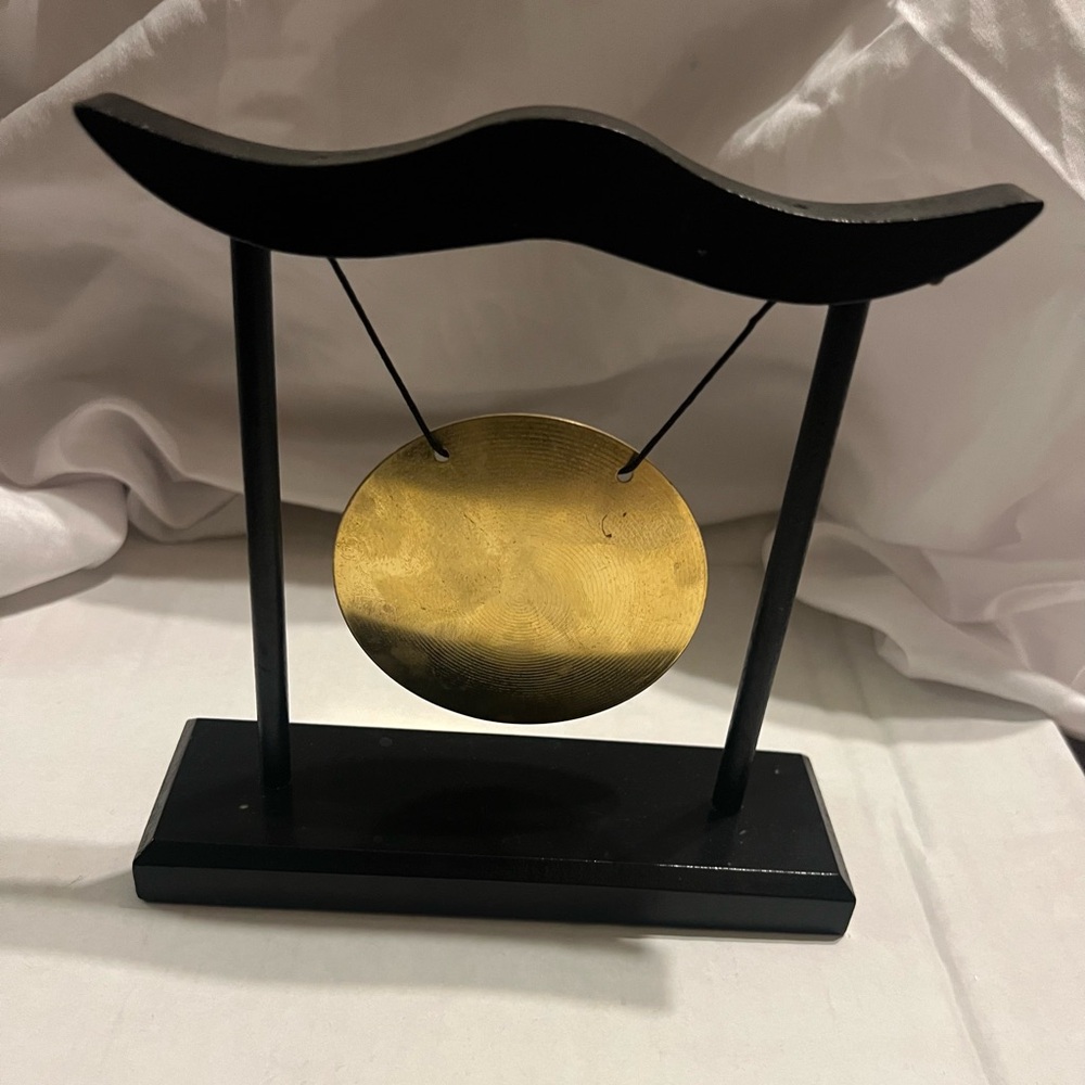 Elegant Black and Gold Decorative Gong